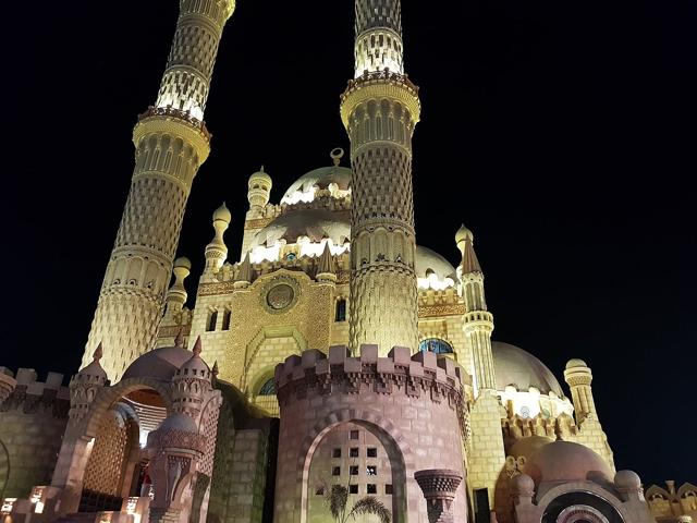 Al-Mostafa Mosque